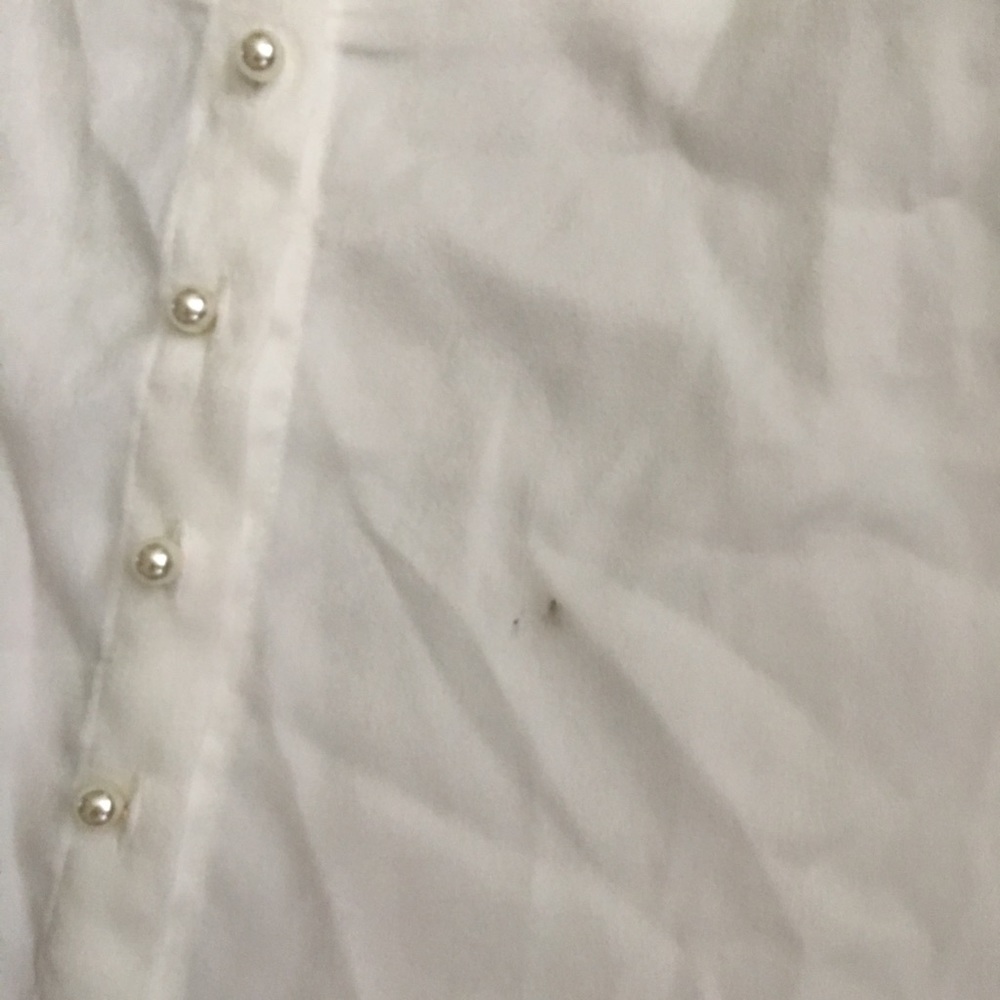 Ivory blouse - Picture 2 of 3